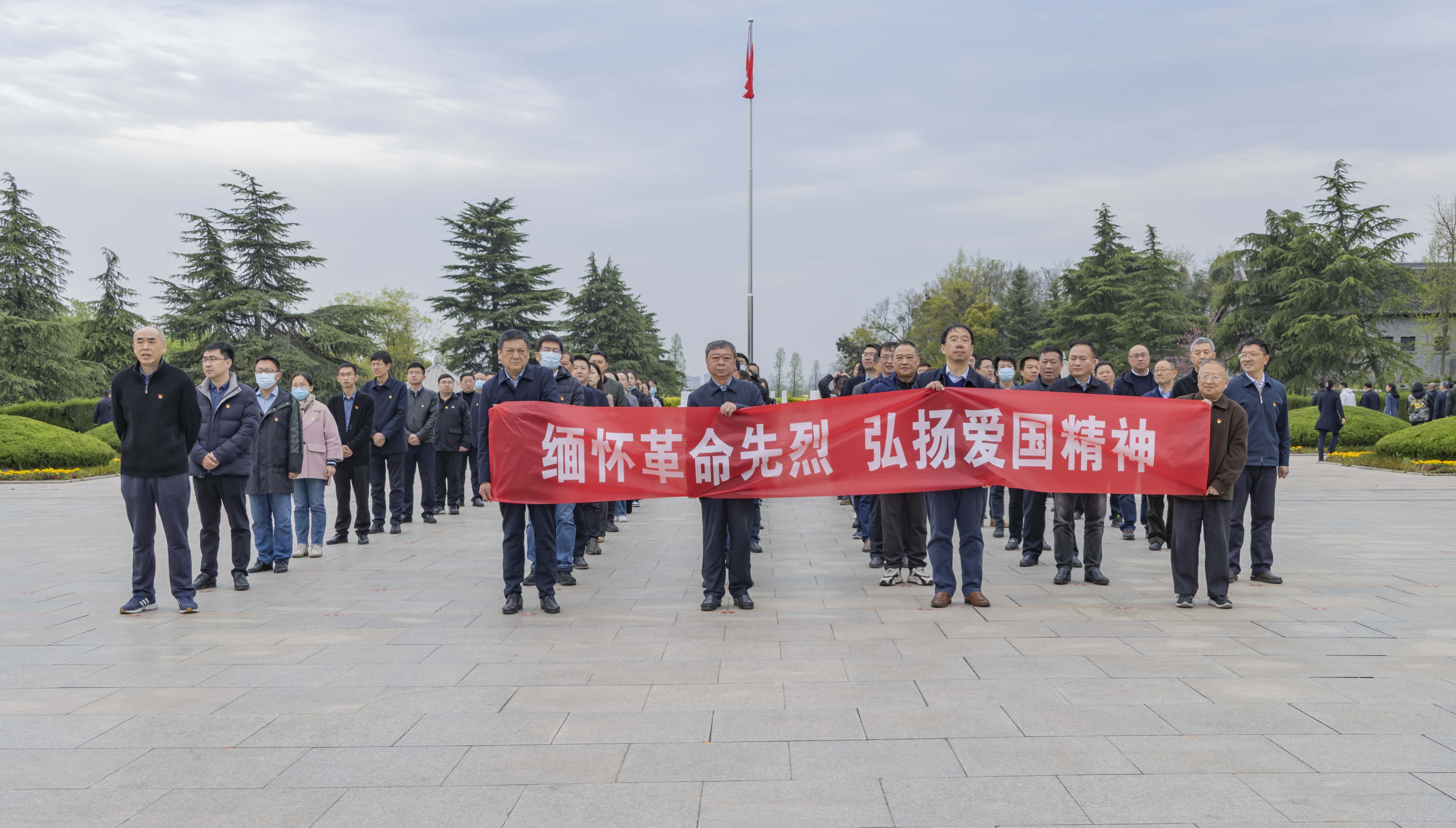 1680512072806731.jpg 1 (1).jpg