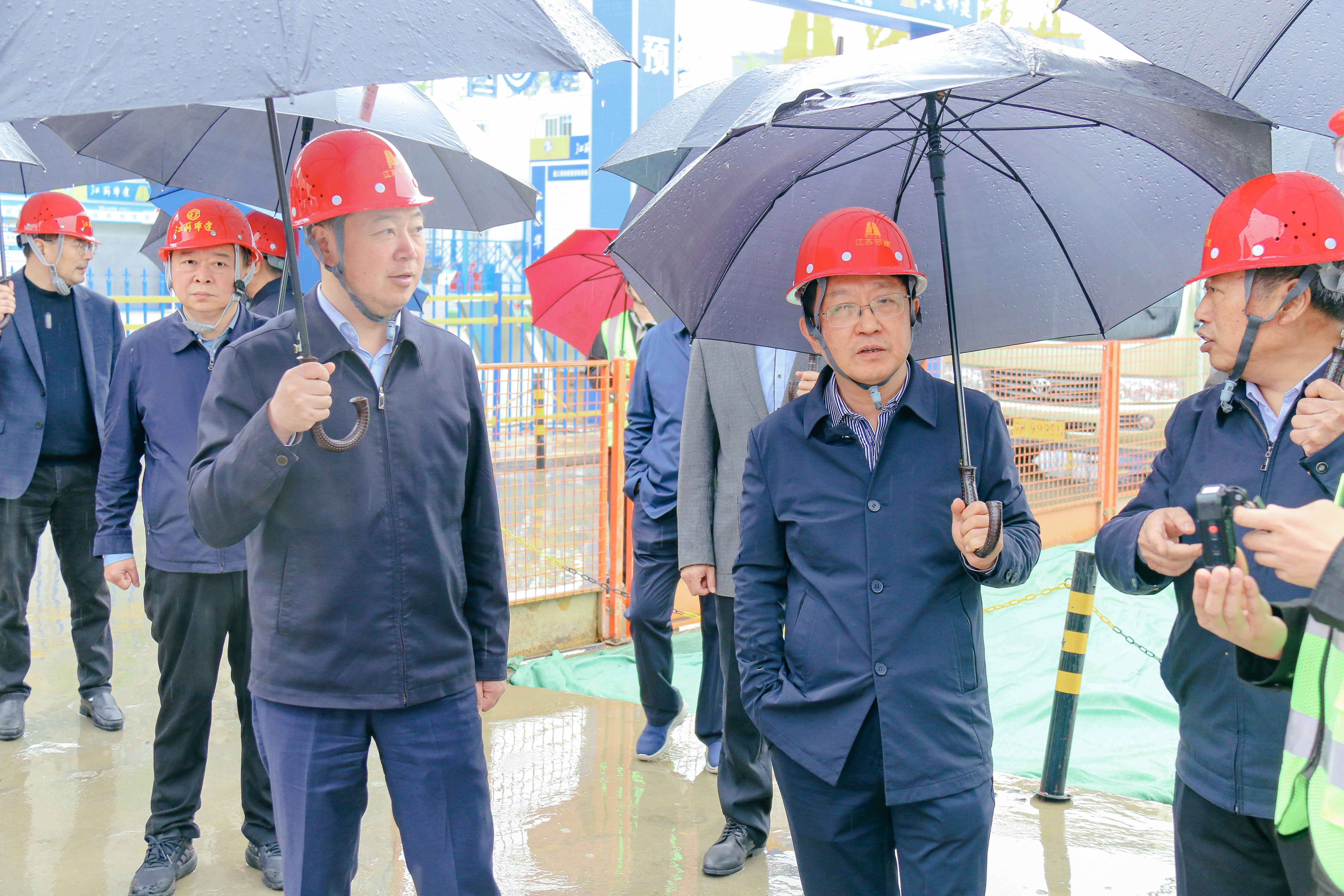 1713409105347843.jpg 9fc2ffd1d13de36d6387fddd6cfd8da.jpg